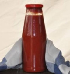 Bulion si pasta de tomate