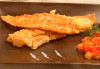Cod pane cu sos de rosii si castraveti