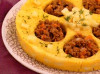 Mamaliga cu carne tocata si cascaval