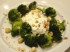 Salata de broccoli cu branza si smantana ...