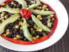 Salata de fasole neagra cu avocado si porumb