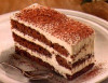 Tiramisu cu piscoturi, cafea si mascarpone