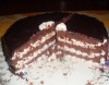 Tort de bezea cu crema de ciocolata