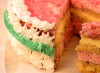 Tort cu crema de zmeura si vanilie