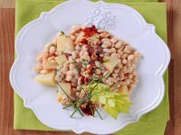 Salata de fasole si cartofi cu mere