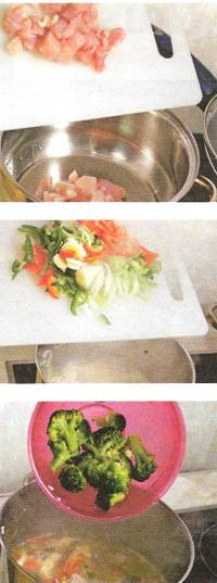 tocanita cu pui si broccoli retete ilustrate pasi