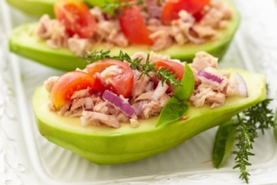 avocado umplut cu ton