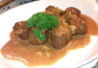 Chiftelute din carne de vaca cu sos (marinate)