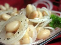 Salata de fasole boabe cu ceapa