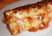 Canneloni cu carne si sos de vin