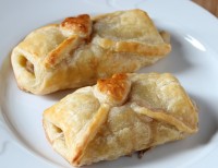 Crenvursti in aluat de foietaj