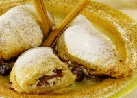 Portofele umplute cu struguri si branza