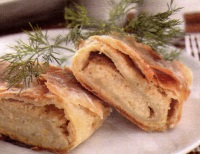 Placinta umpluta cu conopida si branza de oaie