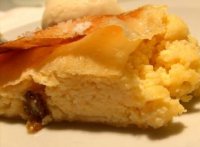 Strudel cu branza si stafide
