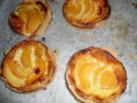 Tarte cu piersici (crema fara ou)
