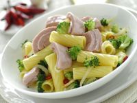 Macaroane cu ton si broccoli