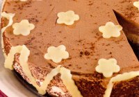 Tort cu trei feluri de ciocolata