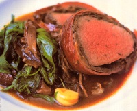 Muschi de vita invelit in prosciutto