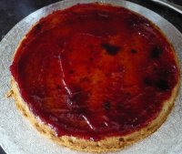 Tort cu jeleu de zmeura